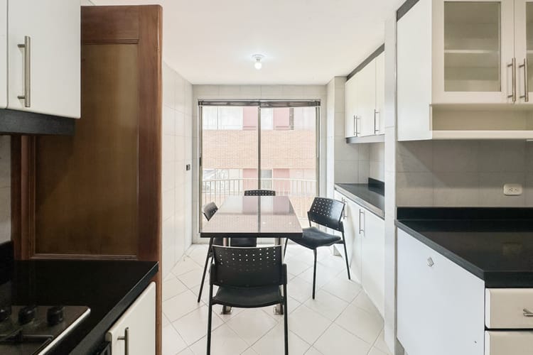 Apartamento de 3 alcobas en venta en Chico Norte, Bogotá, 163 m² · foto 7 de 21