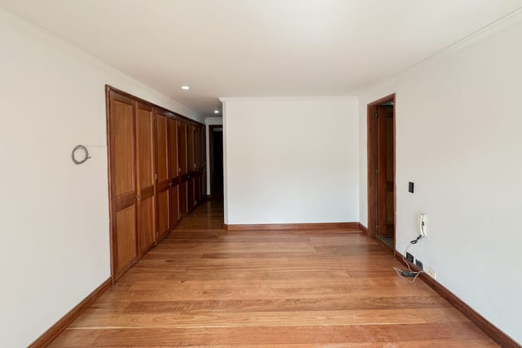 Apartamento de 3 alcobas en venta en Chico Norte, Bogotá, 163 m² · foto 12 de 21
