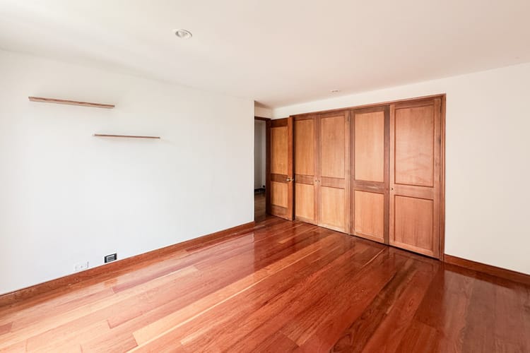 Apartamento de 3 alcobas en venta en Chico Norte, Bogotá, 163 m² · foto 17 de 21