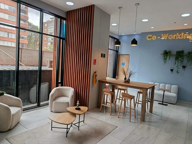Apartamento de 1 alcoba en arriendo en Chico Norte, Bogotá, 35 m² · foto 3 de 24