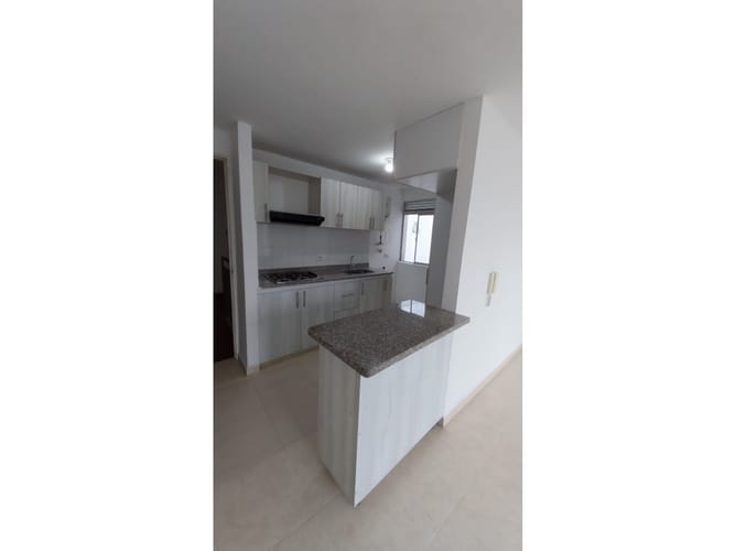 Apartamento de 2 alcobas en arriendo en Cr. Los Naranjos, Jamundí, 56 m² · foto 2 de 13