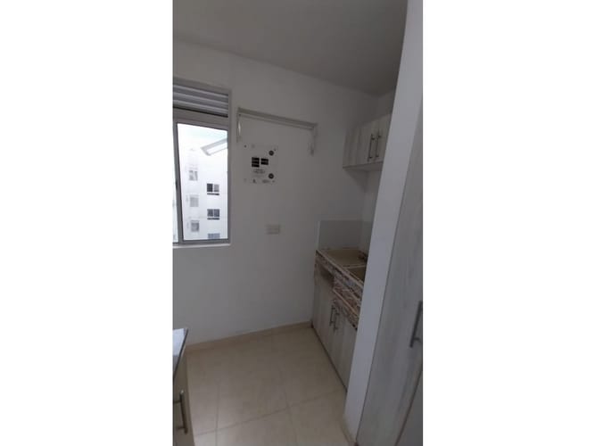 Apartamento de 2 alcobas en arriendo en Cr. Los Naranjos, Jamundí, 56 m² · foto 3 de 13