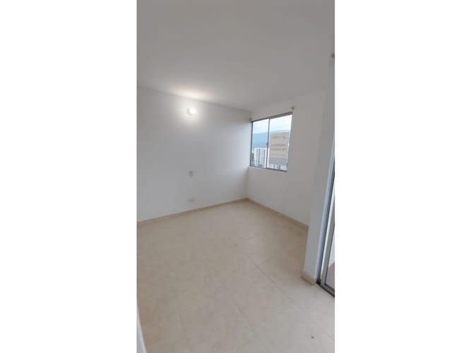 Apartamento de 2 alcobas en arriendo en Cr. Los Naranjos, Jamundí, 56 m² · foto 6 de 13