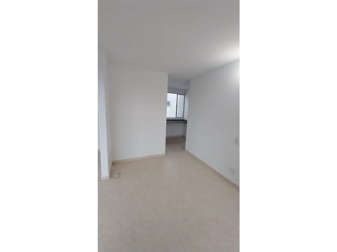 Apartamento de 2 alcobas en arriendo en Cr. Los Naranjos, Jamundí, 56 m² · foto 7 de 13