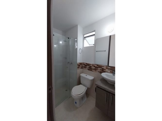 Apartamento de 2 alcobas en arriendo en Cr. Los Naranjos, Jamundí, 56 m² · foto 9 de 13