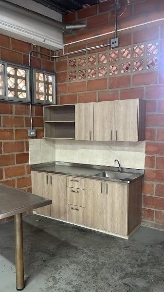Bodega en arriendo en San Jose Obrero, Bello, 220 m² · foto 3 de 17