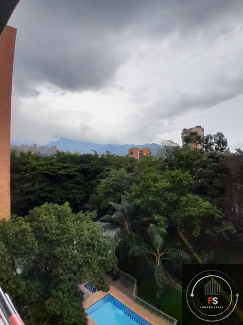 Apartamento de 2 alcobas en arriendo en Las Cometas, Envigado, 70 m² · foto 2 de 17