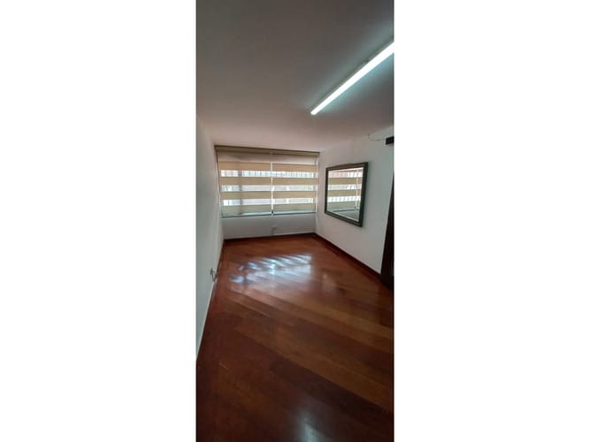 Casa de 3 alcobas en venta en Santa Paula, Bogotá, 285 m² · foto 8 de 24
