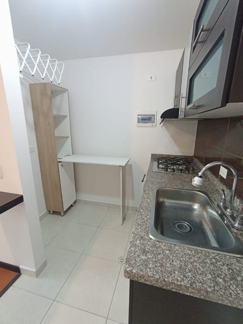 Apartaestudio en arriendo en San Antonio Nor - Occidental, Bogotá, 40 m² · foto 6 de 9