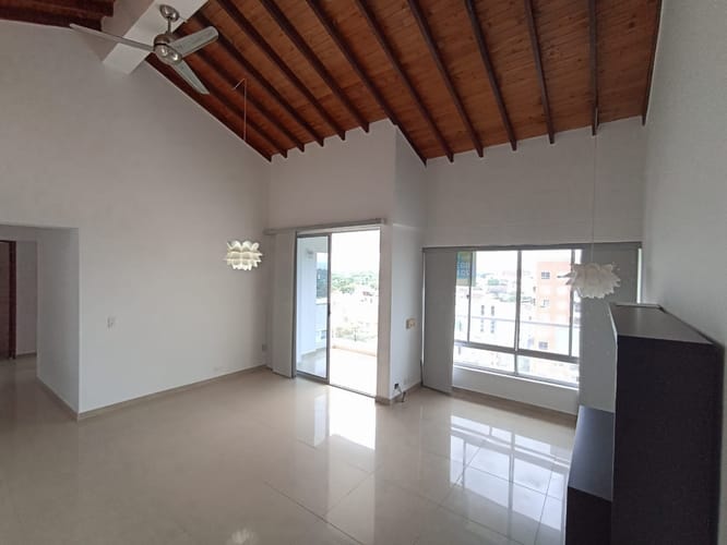 Apartamento de 3 alcobas en arriendo en Ciudad Jardin, Cali, 115 m² · foto 8 de 24