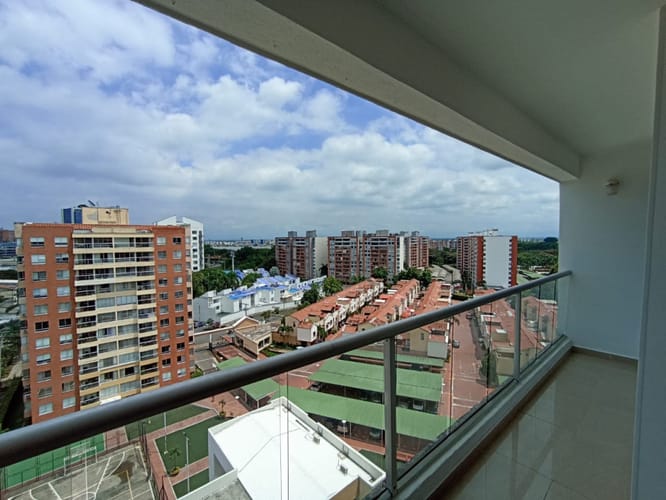 Apartamento de 3 alcobas en arriendo en Ciudad Jardin, Cali, 115 m² · foto 10 de 24