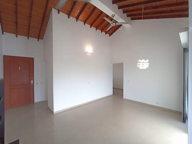 Apartamento de 3 alcobas en arriendo en Ciudad Jardin, Cali, 115 m² · foto 13 de 24