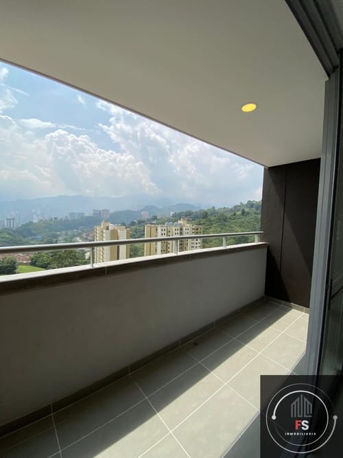 Apartamento de 3 alcobas en arriendo en Caqueta, La Estrella, 72 m² · foto 3 de 15