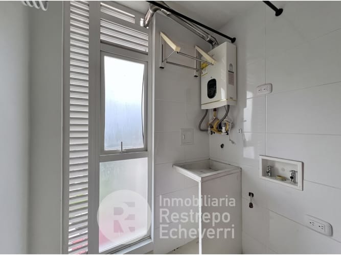 Apartamento de 3 alcobas en arriendo en Baja Suiza, Manizales, 61 m² · foto 6 de 16