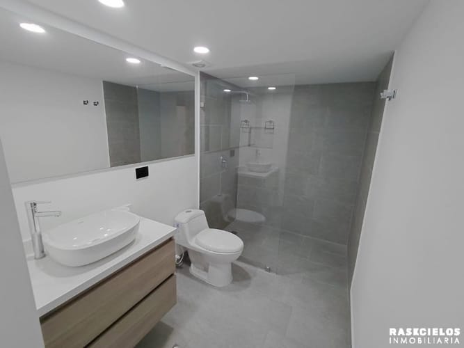 Apartamento de 3 alcobas en arriendo en Conquistadores, Medellín, 120 m² · foto 5 de 24