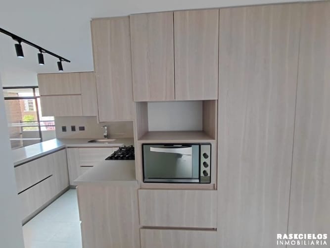 Apartamento de 3 alcobas en arriendo en Conquistadores, Medellín, 120 m² · foto 9 de 24