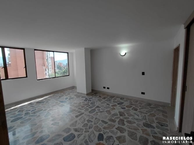 Apartamento de 3 alcobas en arriendo en Conquistadores, Medellín, 120 m² · foto 15 de 24