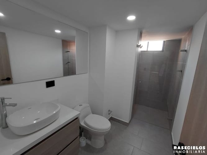 Apartamento de 3 alcobas en arriendo en Conquistadores, Medellín, 120 m² · foto 17 de 24