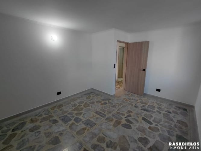 Apartamento de 3 alcobas en arriendo en Conquistadores, Medellín, 120 m² · foto 22 de 24