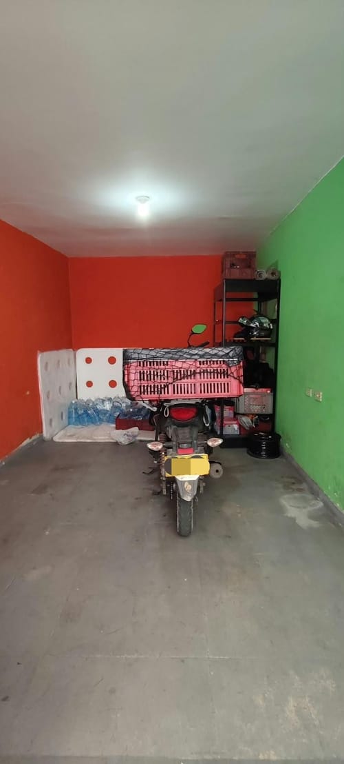 Casa de 8 alcobas en venta en La Asuncion, Bogotá, 427 m² · foto 2 de 24