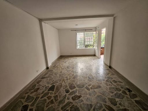 Apartamento de 4 alcobas en arriendo en Prado, Medellín, 130 m² · foto 2 de 24