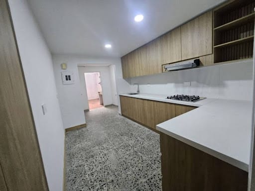 Apartamento de 4 alcobas en arriendo en Prado, Medellín, 130 m² · foto 5 de 24