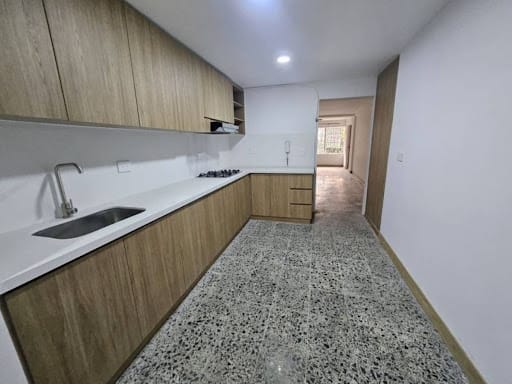 Apartamento de 4 alcobas en arriendo en Prado, Medellín, 130 m² · foto 6 de 24