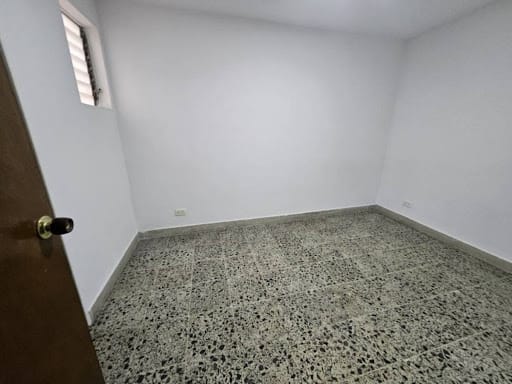 Apartamento de 4 alcobas en arriendo en Prado, Medellín, 130 m² · foto 12 de 24