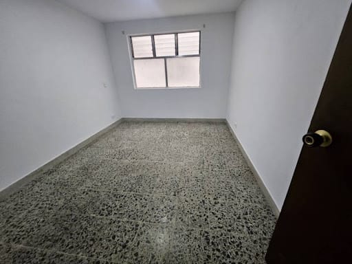 Apartamento de 4 alcobas en arriendo en Prado, Medellín, 130 m² · foto 22 de 24
