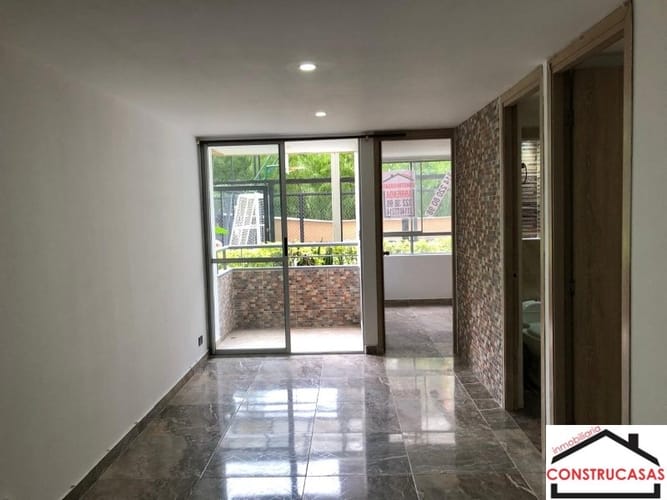 Apartamento de 2 alcobas en arriendo en La Navarra, Bello, 52 m² · foto 2 de 24