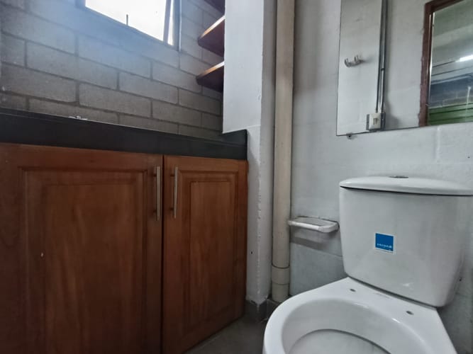 Bodega en arriendo en Trinidad, Medellín, 60 m² · foto 3 de 10