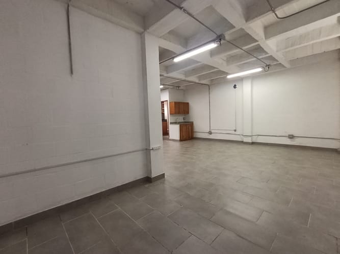Bodega en arriendo en Trinidad, Medellín, 60 m² · foto 8 de 10