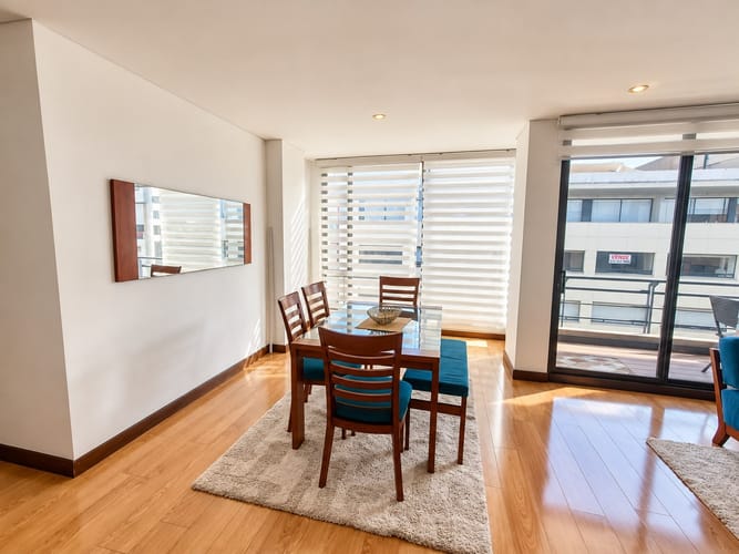 Apartamento de 3 alcobas en venta en Santa Barbara, Bogotá, 128 m² · foto 4 de 8