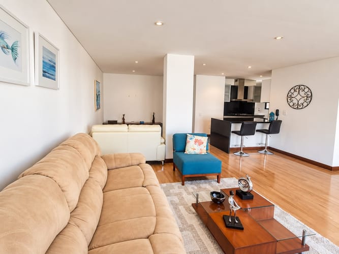 Apartamento de 3 alcobas en venta en Santa Barbara, Bogotá, 128 m² · foto 7 de 8