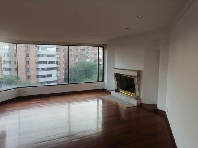 Apartamento de 4 alcobas en venta en La Cabrera, Bogotá, 316 m² · foto 6 de 24