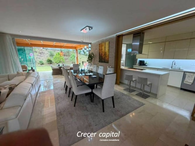 Casa de 4 alcobas en arriendo en Las Palmas, Envigado, 400 m² · foto 5 de 24