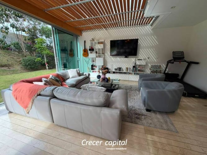 Casa de 4 alcobas en arriendo en Las Palmas, Envigado, 400 m² · foto 7 de 24
