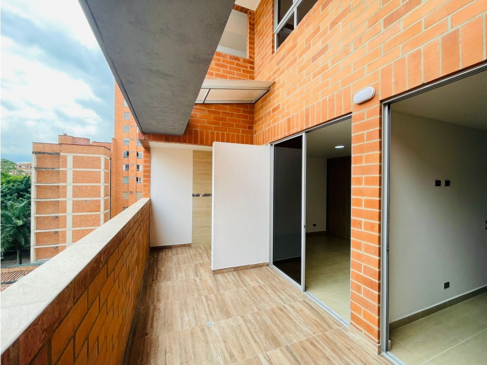 Apartamento de 3 alcobas en arriendo en Conquistadores, Medellín, 100 m² · foto 2 de 19