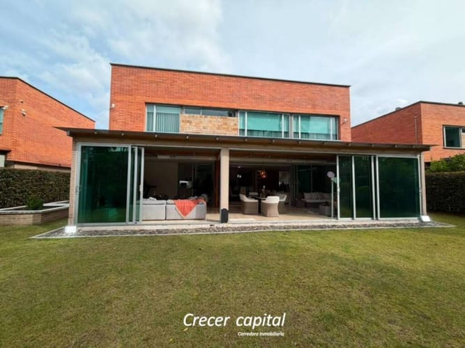 Casa de 4 alcobas en arriendo en Las Palmas, Envigado, 400 m² · foto 23 de 24