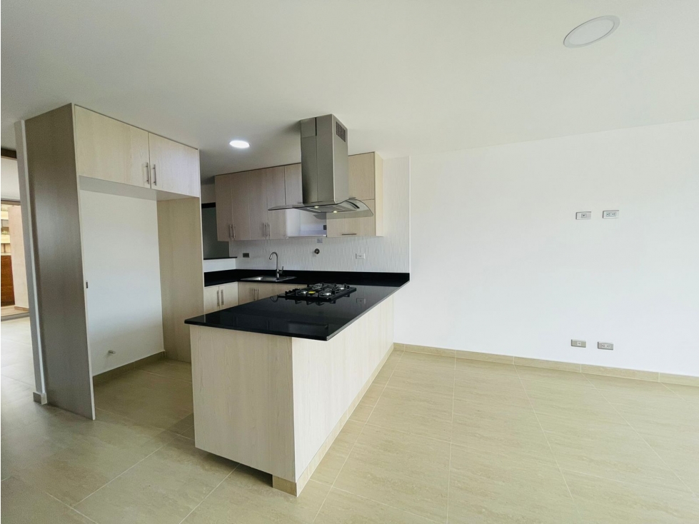 Apartamento de 3 alcobas en arriendo en Conquistadores, Medellín, 100 m² · foto 5 de 19