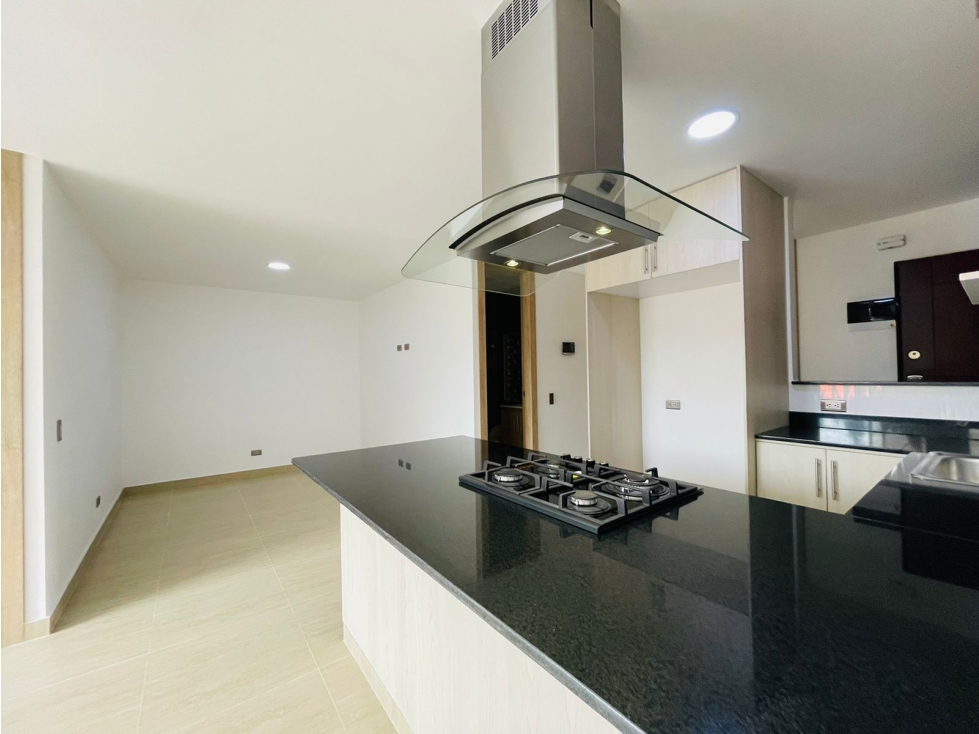 Apartamento de 3 alcobas en arriendo en Conquistadores, Medellín, 100 m² · foto 6 de 19