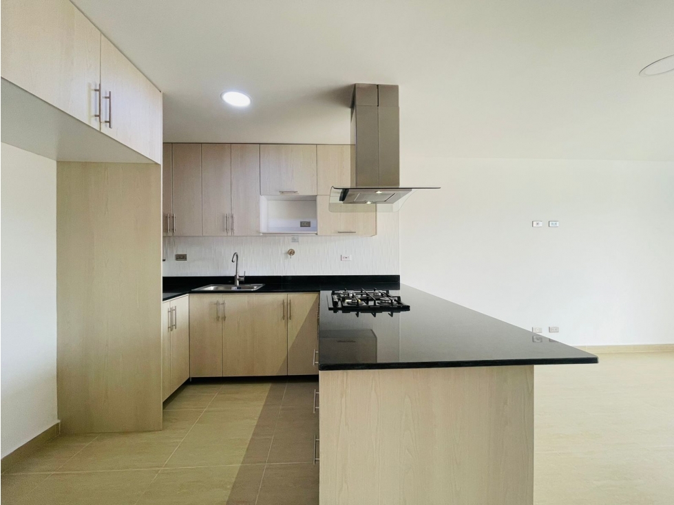 Apartamento de 3 alcobas en arriendo en Conquistadores, Medellín, 100 m² · foto 7 de 19