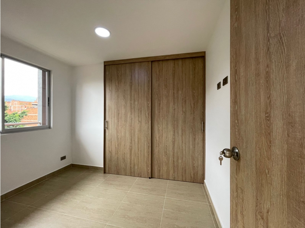 Apartamento de 3 alcobas en arriendo en Conquistadores, Medellín, 100 m² · foto 16 de 19