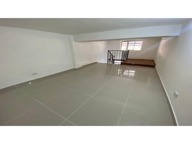 Local en arriendo en Caicedo, Medellín, 36 m² · foto 2 de 7