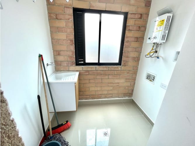 Apartamento de 2 alcobas en venta en Monteazul, Sabaneta, 54 m² · foto 13 de 13