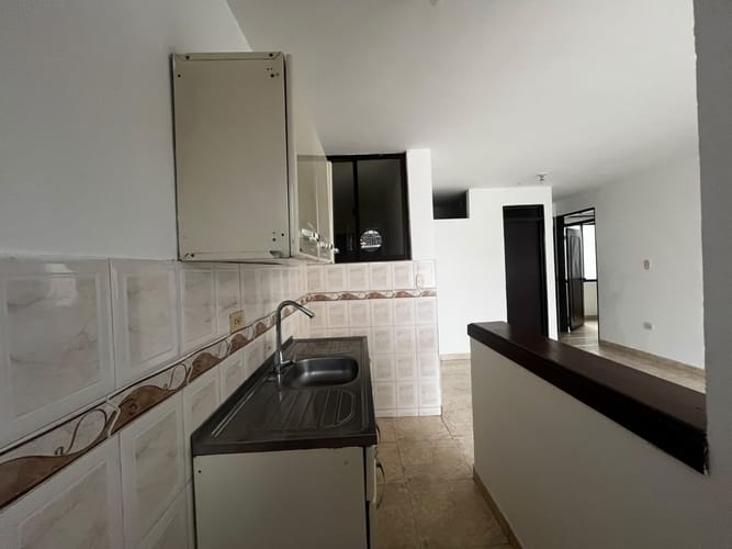Apartamento de 2 alcobas en arriendo en Jorge Zawadsky, Cali, 70 m² · foto 3 de 10