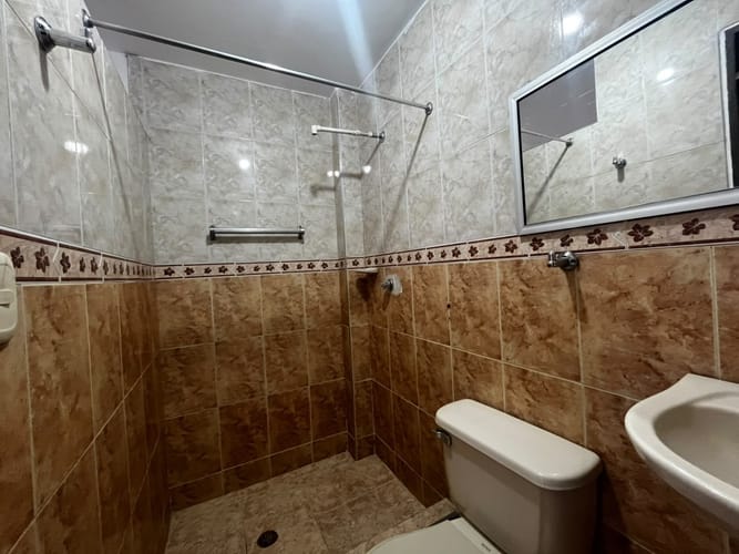 Apartamento de 2 alcobas en arriendo en Jorge Zawadsky, Cali, 70 m² · foto 9 de 10