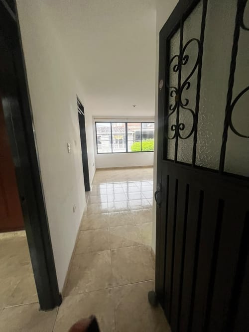 Apartamento de 2 alcobas en arriendo en Jorge Zawadsky, Cali, 70 m² · foto 8 de 10