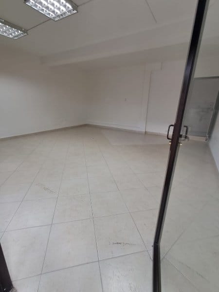 Local en arriendo en Patio Bonito, Medellín, 35 m² · foto 4 de 7