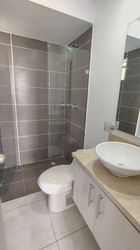 Apartamento de 3 alcobas en arriendo en Valle Del Lili, Cali, 78 m² · foto 21 de 24